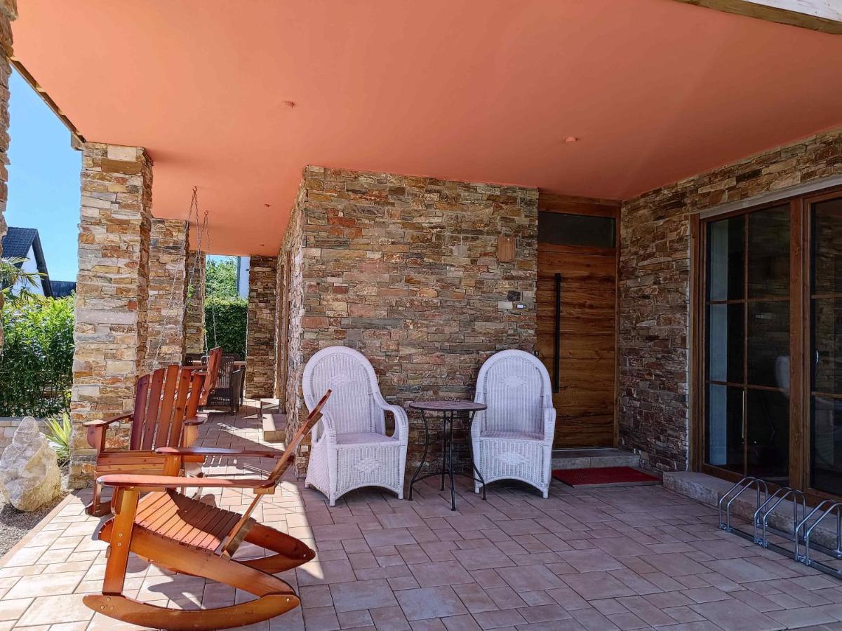 Luxus Ferienwohnung Chalet Seenaehe Schalkenmehren Exterior foto